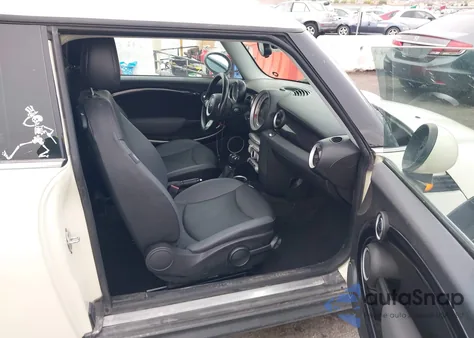 2009 Mini Cooper Clubman z USA, uszkodzony, nr VIN WMWML33529TX35122